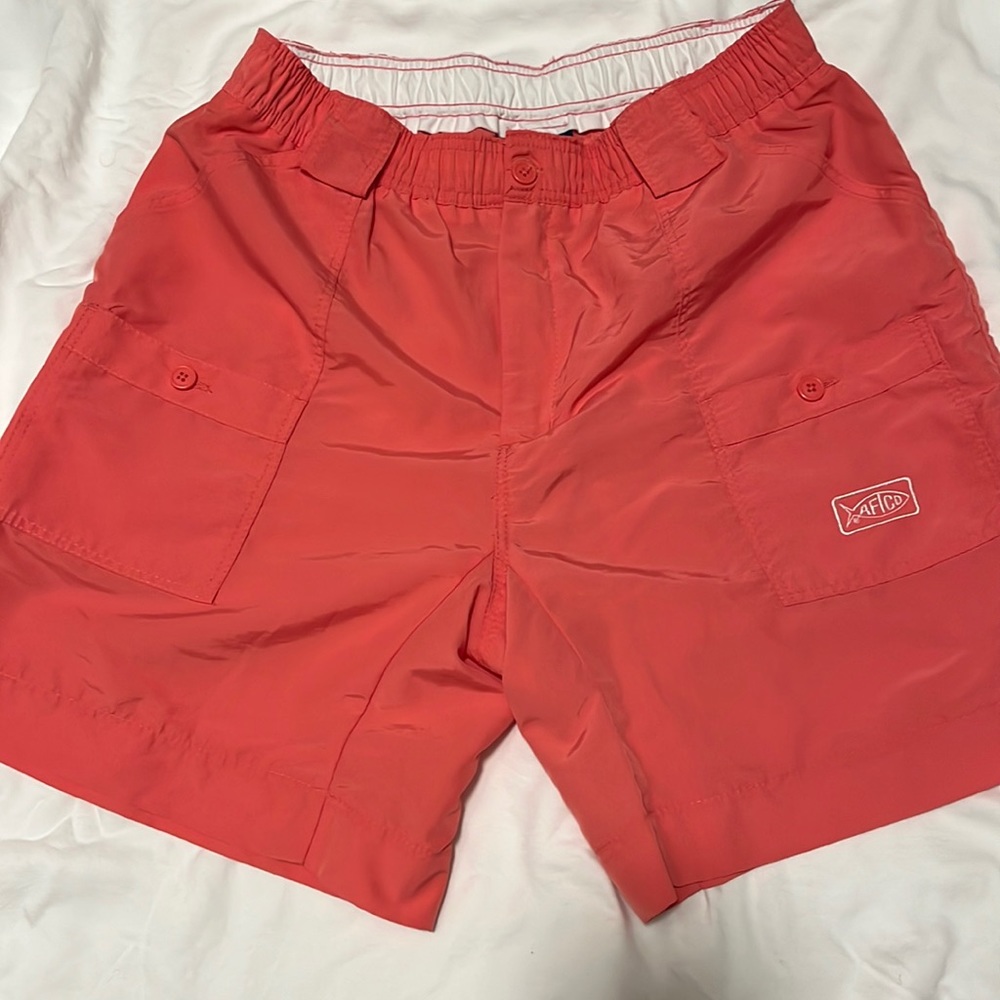 Aftco Mens Fishing Shorts - size 34. Never worn. No stains or rips.